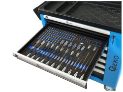 (obrázek pro) Dílenská pojízdná skříňka 7 zásuvek s vybavením 243 ks GEKO