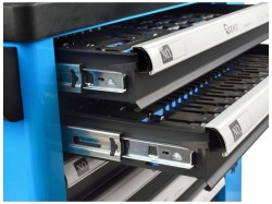 (obrázek pro) Dílenská pojízdná skříňka 7 zásuvek s vybavením 243 ks GEKO