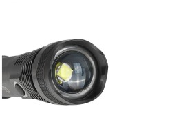 (obrázek pro) Taktická svítilna, LED XHP50, 15 W, 1500 lm, 1800 mAh - GEKO