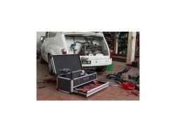 (obrázek pro) KRT640603B Hliníkový kufr 620x300x255mm 1 zásuvka KREATOR