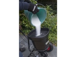 (obrázek pro) KRTGR9005 Zahradní rozmetadlo 23kg KREATOR