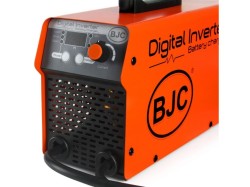 (obrázek pro) Digitální invertorová nabíječka baterií 12/24V 600A BJC