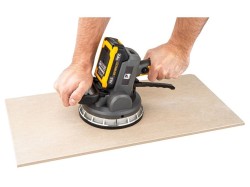 Aku vibrační přísavka na obklady a dlažbu, 180 mm, 21 V / 2,0 Ah - POWERMAT (obrázek pro) Aku vibrační přísavka na obklady a dlažbu, 180 mm, 21 V / 2,0 Ah - POWERMAT