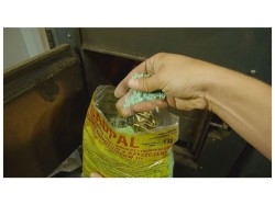 (obrázek pro) Čistič komína a všech částí kotlů SADPAL 1kg