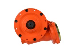 (obrázek pro) Redukční převodovka půdního vrtáku stroje