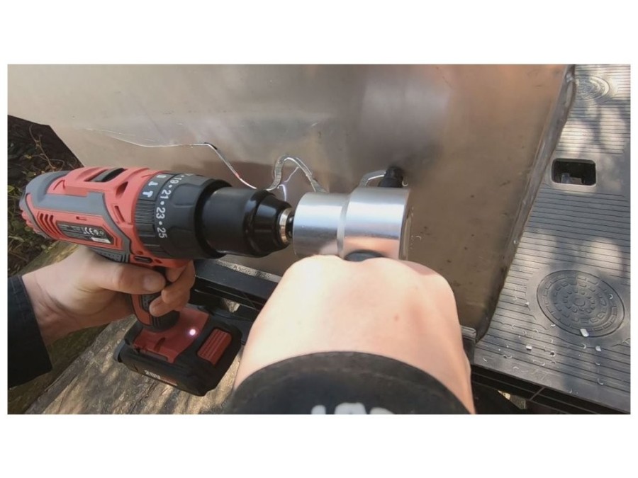 (obrázek pro) Prostřihovač plechu do ruční vrtačky GEKO