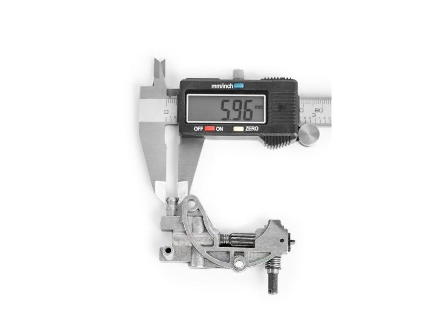 (obrázek pro) Olejové čerpadlo a šnek do motorové pily